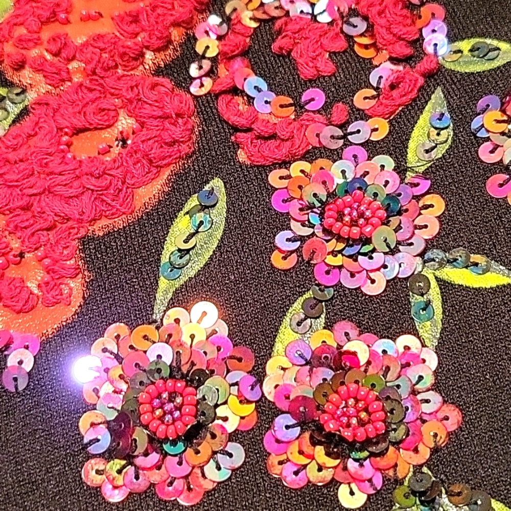 Black Sequined Embroidered Knit Top, Floral Garden Motif, *S/M - Picture 11 of 13